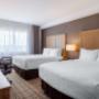 Guest room with queen bed(s) Guest room with queen bed(s)