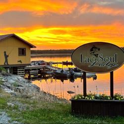 Lac Seul Lodge