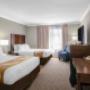 Guest room with queen bed(s) Guest room with queen bed(s)