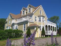 Louisbourg Harbour Inn