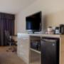 Queenroom TV/Amenity Area Queenroom TV/Amenity Area