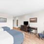 2 Queen Bed Room 2 Queen Bed Room