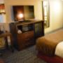 Queen Guest Room Queen Guest Room