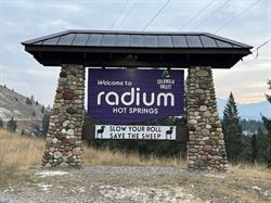 Radium Hot Springs Village Of