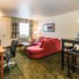 Well-equipped suite Well-equipped suite