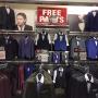 Chargé par visiteur le 2017-08-09 - International Clothiers Vaughan Mills Chargé par visiteur le 2017-08-09 - International Clothiers Vaughan Mills