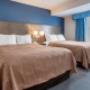 Suite with queen bed(s) Suite with queen bed(s)