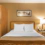 Guest room with one bed Guest room with one bed