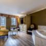 Queen suite Queen suite