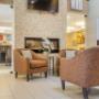 Spacious lobby with sitting area Spacious lobby with sitting area