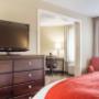 Spacious room with flat-screen television Spacious room with flat-screen television