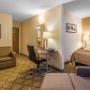 Spacious room with flat-screen television Spacious room with flat-screen television