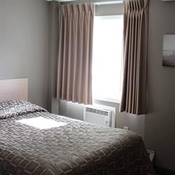 Arbour Ridge Inn & Suites