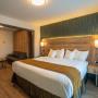 Queen suite Queen suite