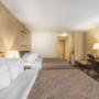 Spacious room with queen beds Spacious room with queen beds