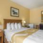 Guest room with one bed Guest room with one bed