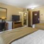 Spacious room with queen beds Spacious room with queen beds