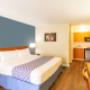 Guest room with king bed(s) Guest room with king bed(s)