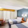 Suite with double bed(s) Suite with double bed(s)