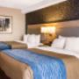 Spacious room with queen beds Spacious room with queen beds