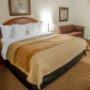 King room with 32-inch LCD television King room with 32-inch LCD television