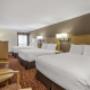 3 Queen Beds 3 Queen Beds