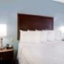 Guest room Guest room