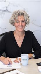 Lynda Smith