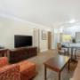 Double Queen Apartment with Kitchen and Sofabed Double Queen Apartment with Kitchen and Sofabed