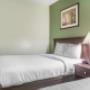 Guest room with two beds Guest room with two beds