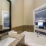 Guest room with whirlpool bathtub Guest room with whirlpool bathtub