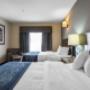 Suite with queen bed(s) Suite with queen bed(s)