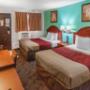 Spacious room with queen beds Spacious room with queen beds