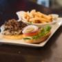 Chargé par visiteur le 2016-12-16 - mushroom swiss burger with fries Chargé par visiteur le 2016-12-16 - mushroom swiss burger with fries