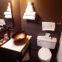 Our Deluxe guest room bathrooms. Our Deluxe guest room bathrooms.