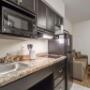Spacious suite with kitchen area Spacious suite with kitchen area