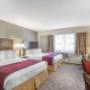 Spacious room with queen beds Spacious room with queen beds