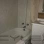 Chargé par visiteur le 2016-06-30 - Bluebird Motel-bathroom Chargé par visiteur le 2016-06-30 - Bluebird Motel-bathroom