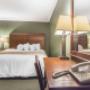 Guest room with whirlpool bathtub Guest room with whirlpool bathtub