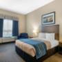 Guest room with queen bed(s) Guest room with queen bed(s)