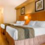 Guest room with queen bed(s) Guest room with queen bed(s)