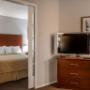Suite with queen bed Suite with queen bed