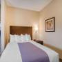 Suite with queen bed Suite with queen bed