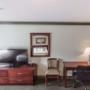 Spacious room with flat-screen television Spacious room with flat-screen television