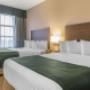 Spacious room with queen beds Spacious room with queen beds