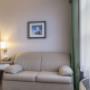 Guest room with sofa sleeper Guest room with sofa sleeper