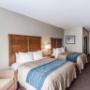 Guest room with queen beds Guest room with queen beds