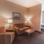 Spacious suite with sitting area Spacious suite with sitting area