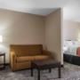 Guest room with sitting area Guest room with sitting area