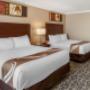 Guest room with queen bed(s) Guest room with queen bed(s)
